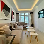 Deluxe Canteras Center