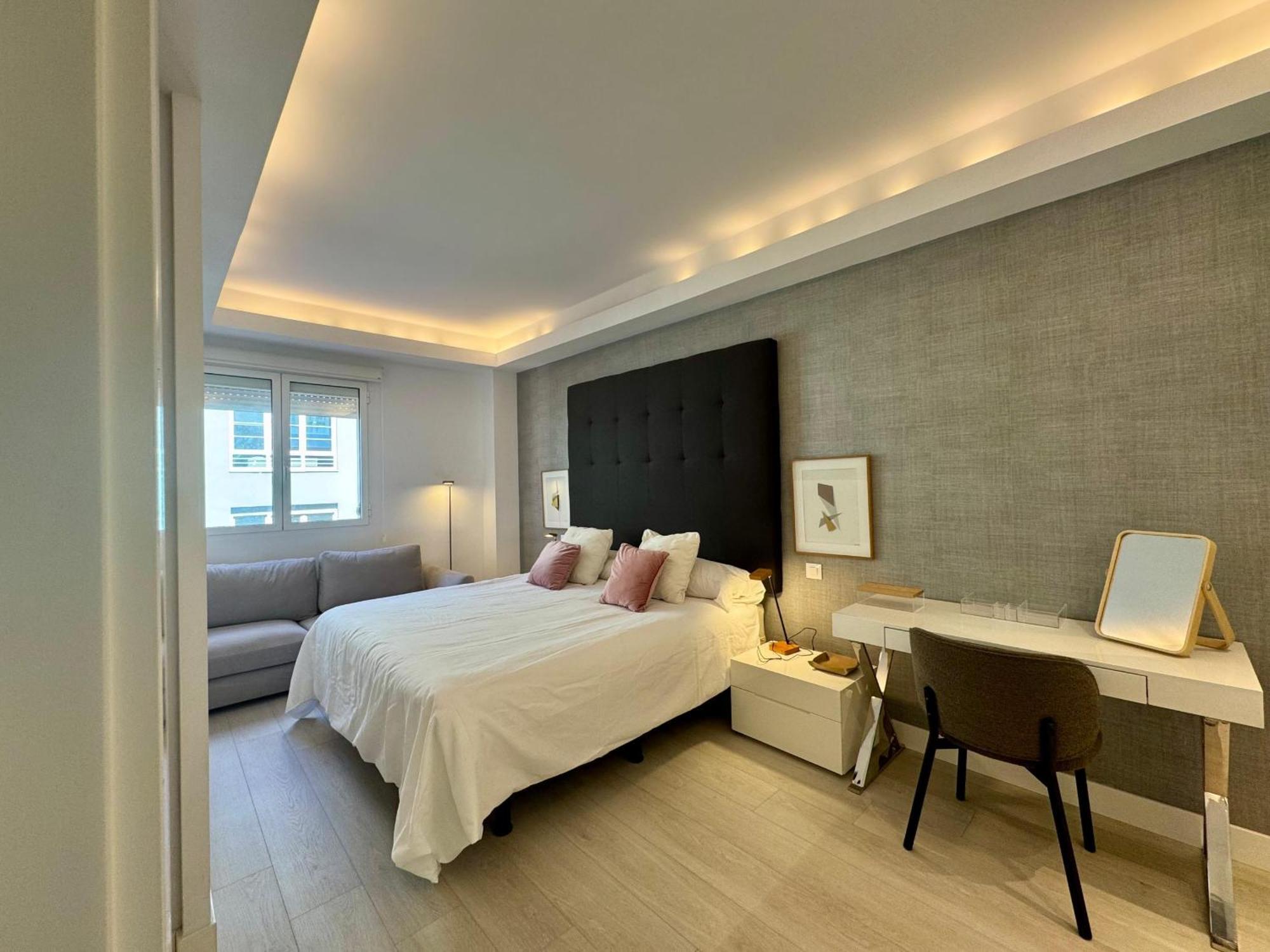 Deluxe Canteras Center *